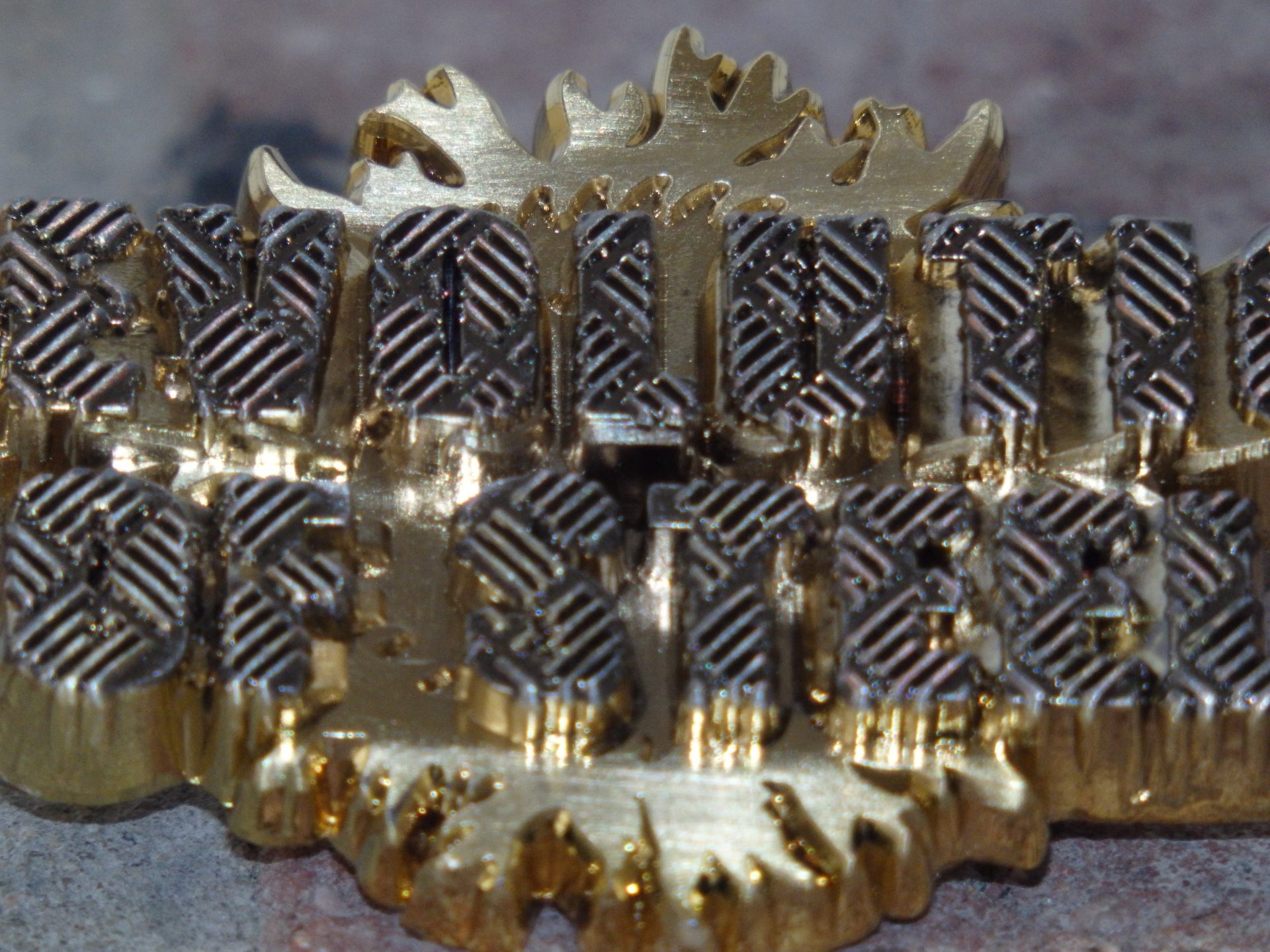 poser667-3d-pin-r-evolution-of-steel-metall-pin-anstecker image 5