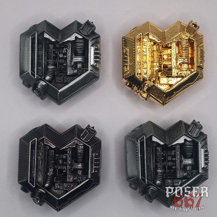 accept-metal-heart-3d-pin-anstecker-antiksilber-4-5-cm image 4