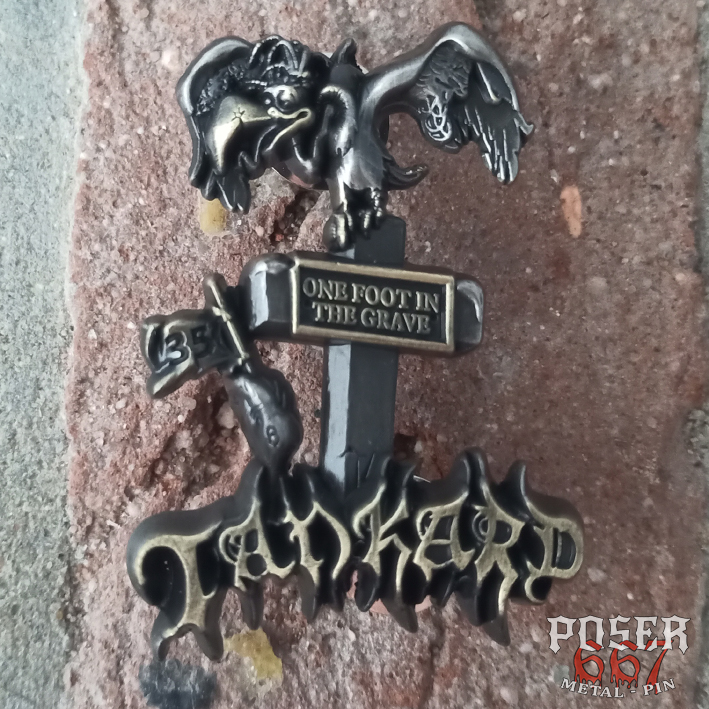 tankard-beerbarians-3d-pin-anstecker-antik-silber-5-cm image 4