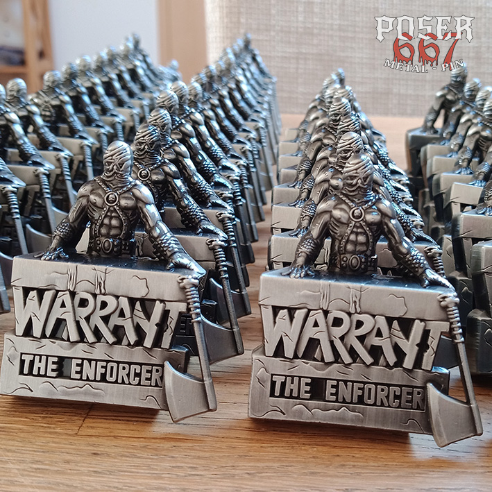warrant-the-enforcer-3d-pin-anstecker-5-cm-doppel-3d image 5