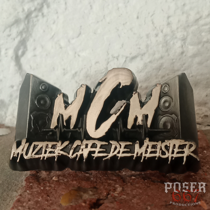 caf-de-meister-3d-pin-metall-antik-silber-chrom image 1