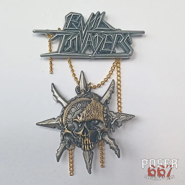 evil-invaders-forgotten-memories-3d-pin-antik-silber image 1