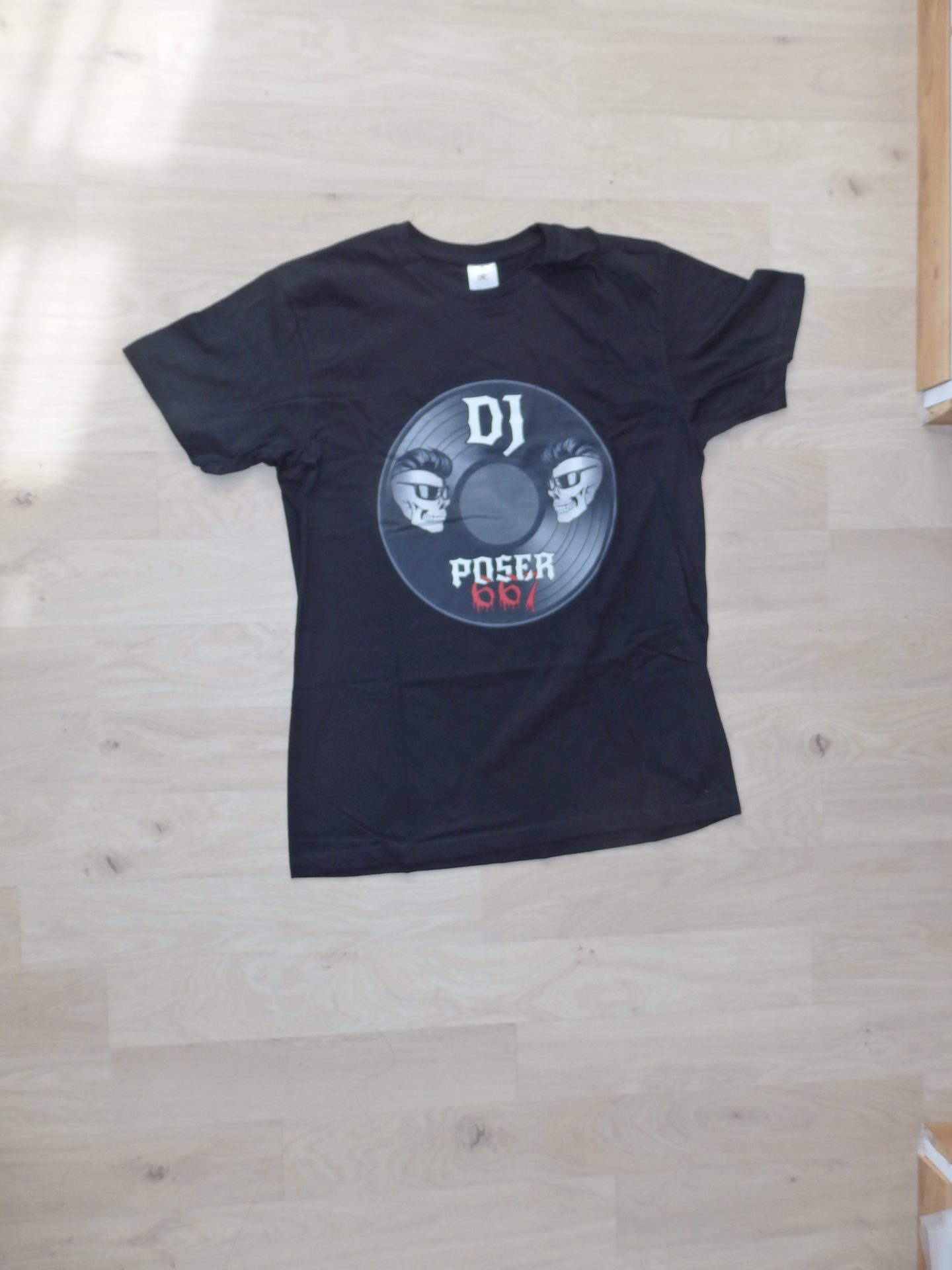 poser667-productions-dj-poser667-t-shirt-baumwolle-beidseitig-bedruckt image 1