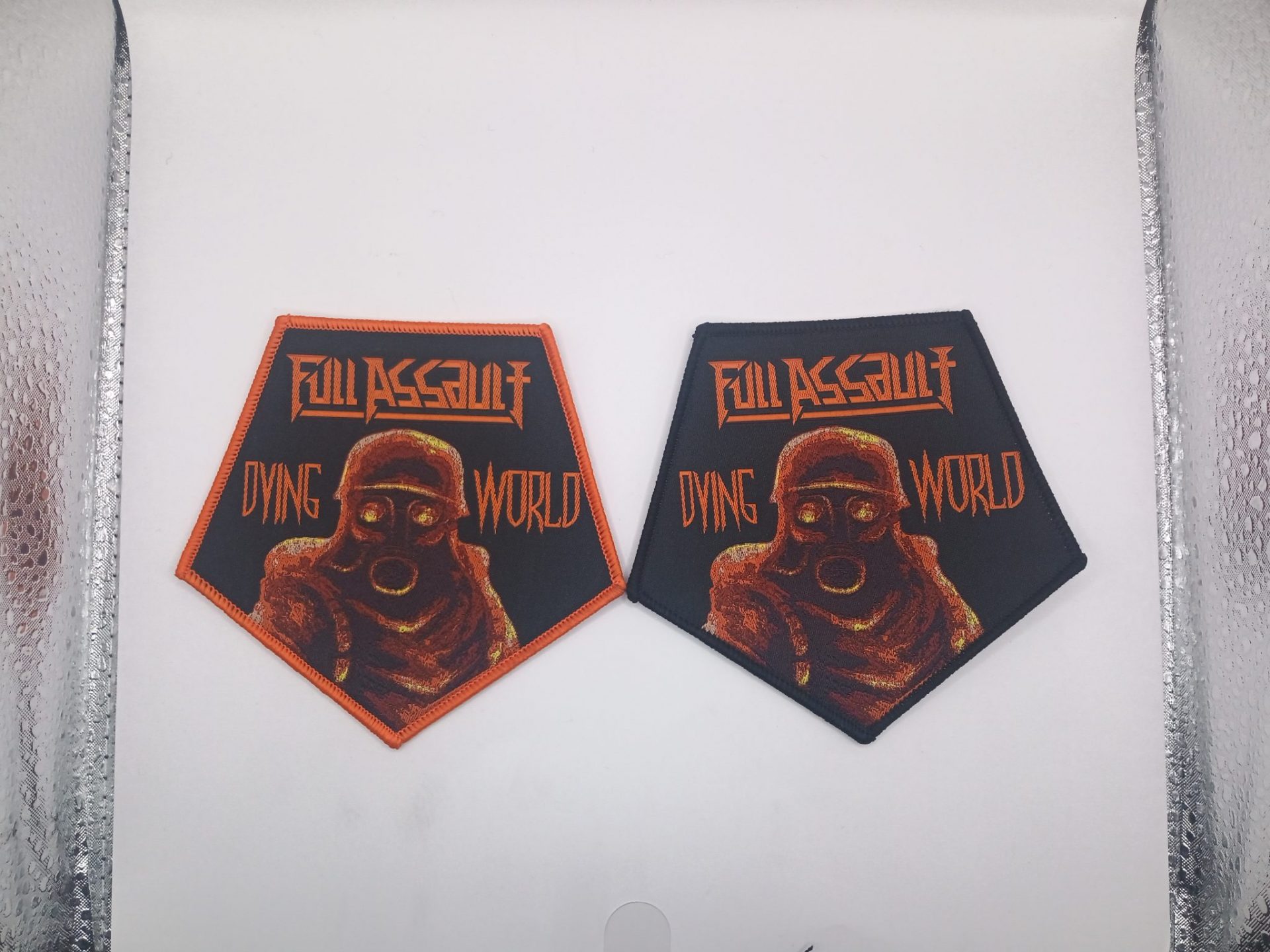 poser667-full-assault-dying-world-patch-schwarz-10-cm image 3