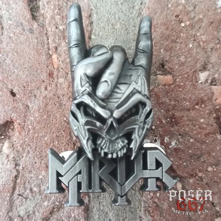 martyr-metalfist-3d-pin-metallpin-antik-silber-5-cm image 1