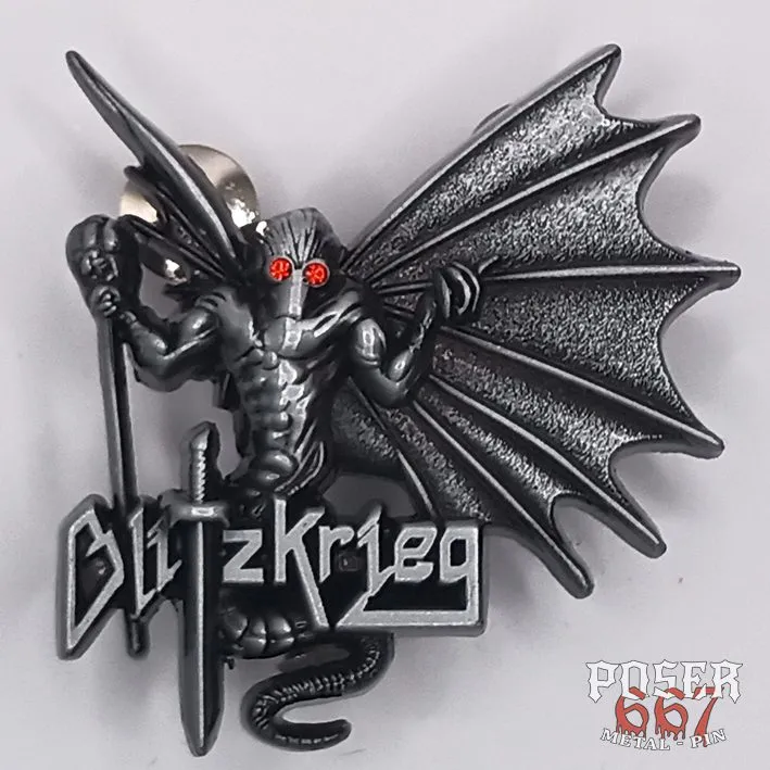 blitzkrieg-absolute-power-3d-pin-anstecker-antik-silber-5-cm image 1