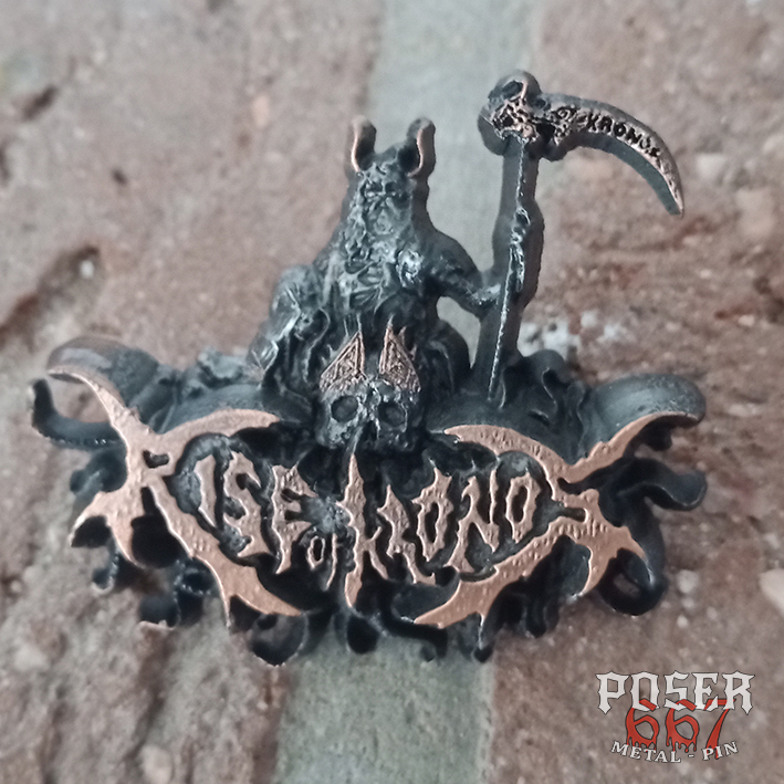 poser667-rise-of-kronos-3d-pin-antiksilber-5-cm-hoch image 4
