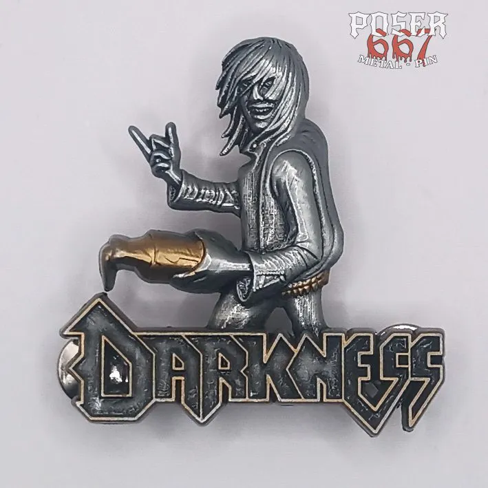 poser667-darkness-gasoline-solution-3d-pin-metallpin-5-cm image 1