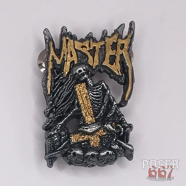 poser667-master-riddick-3d-pin-antik-silber-5-cm image 1