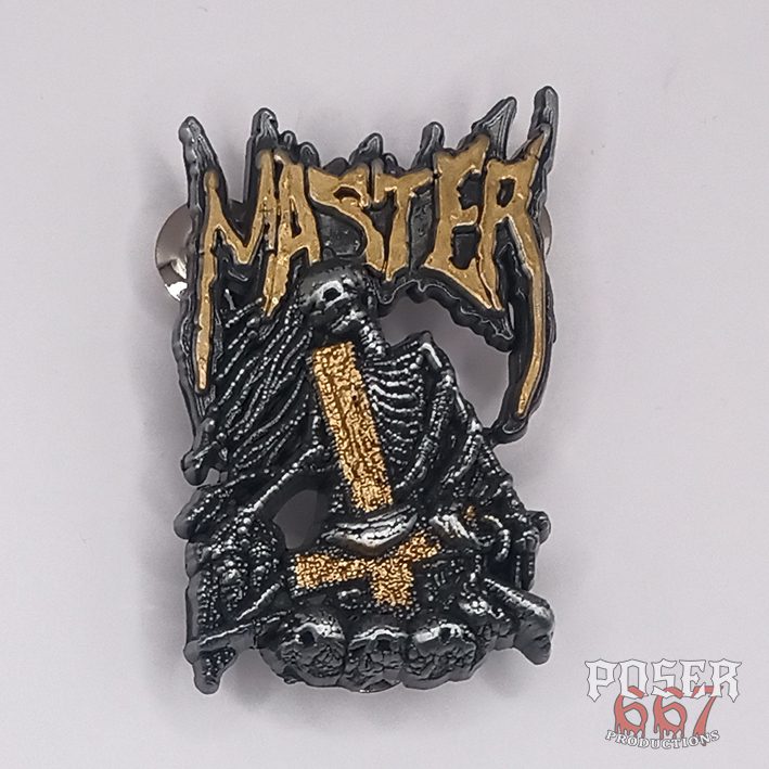 poser667-master-riddick-3d-pin-antik-silber-5-cm image 1