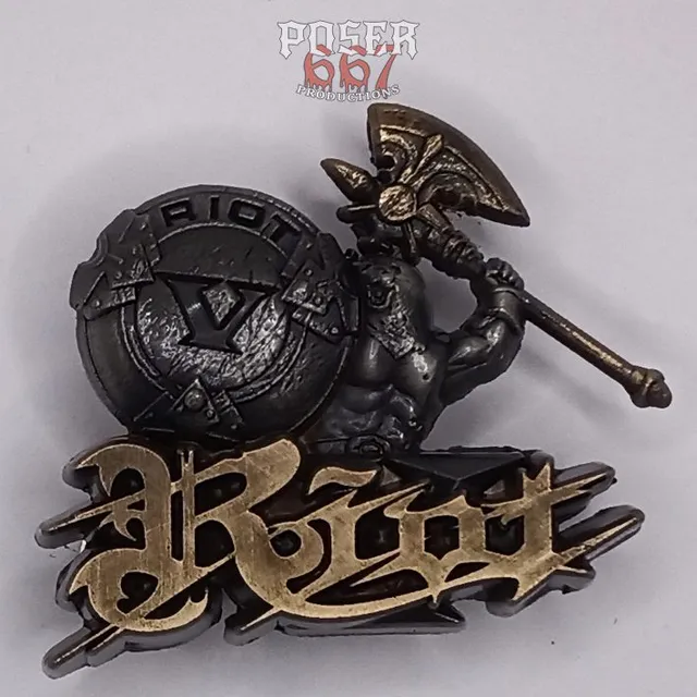 poser667-riot-v-armor-of-light-3d-pin-metall-50mm image 1