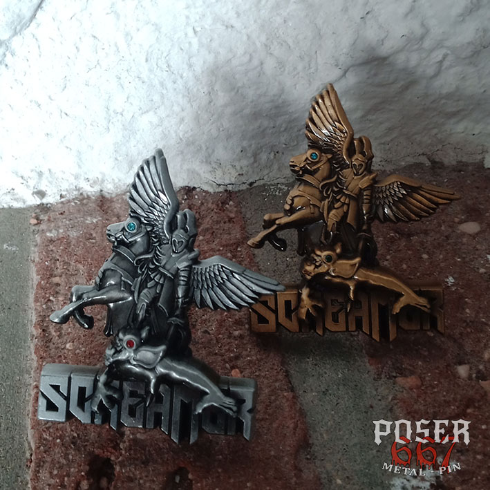 screamer-sacrifice-3d-pin-metall-5-cm-antik-silber image 3