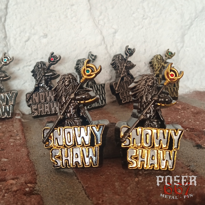 snowy-shaw-wizard-pin-metall-silber-roter-stein-5-cm image 4