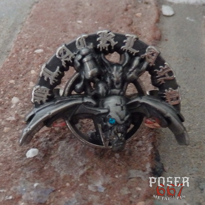 blackland-berlin-3d-metal-pin-anstecker-rotes-auge-antik-silber image 3