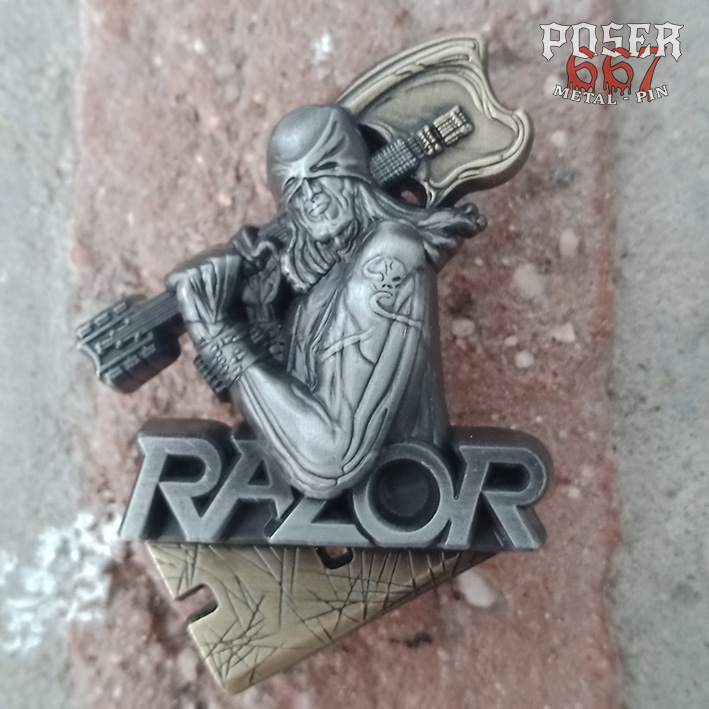 razor-executioner-s-song-3d-pin-antik-silber-5-cm image 1