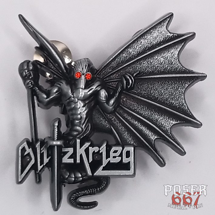 blitzkrieg-absolute-power-3d-pin-anstecker-antik-silber-5-cm image 1