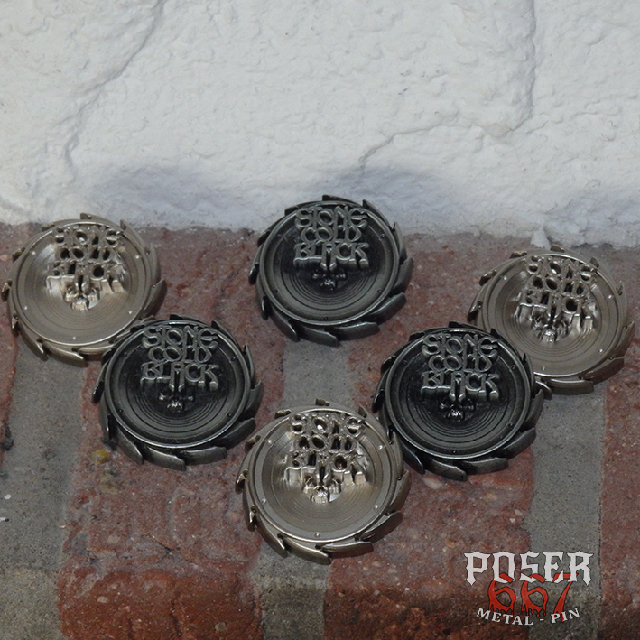 poser667-stone-cold-black-3d-metal-pin-antik-silber image 1
