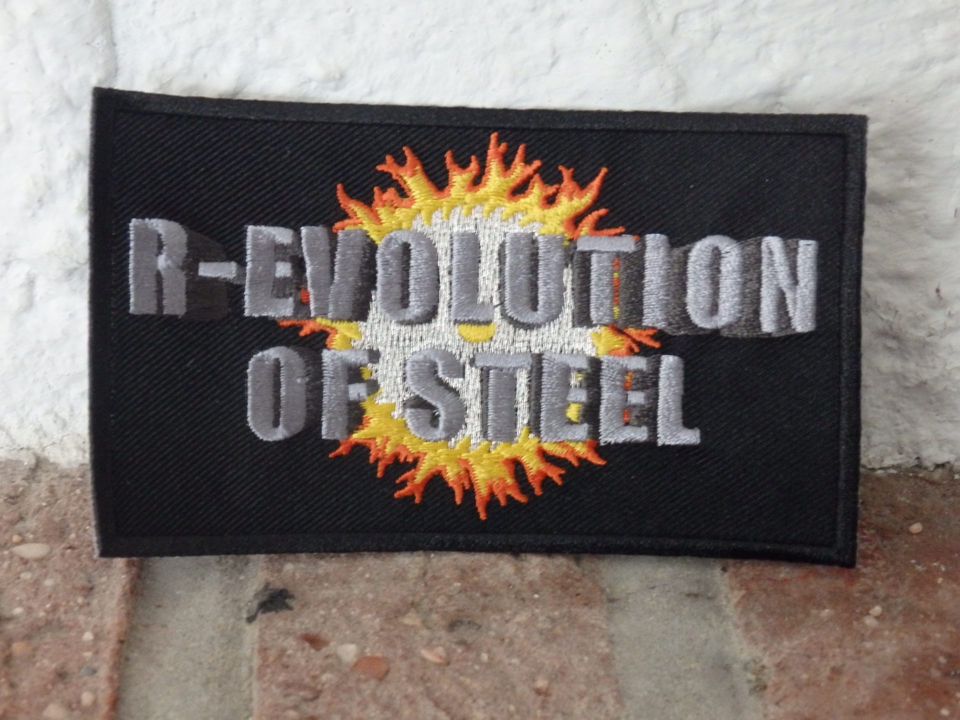 poser667-r-evolution-of-steel-patch-normal-gestickt-10-5-cm image 2